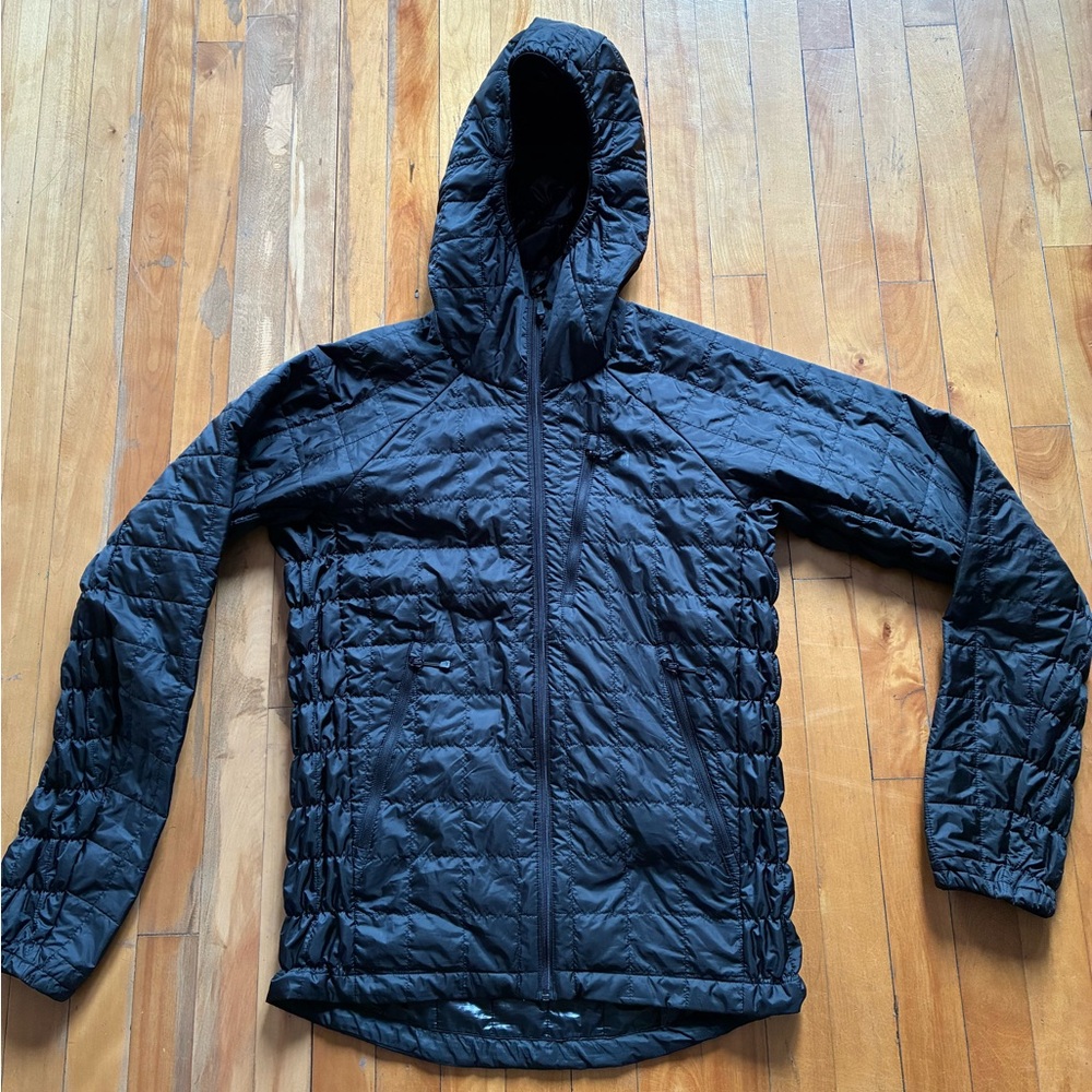 MEC Men's Black light puffer Jacket Small